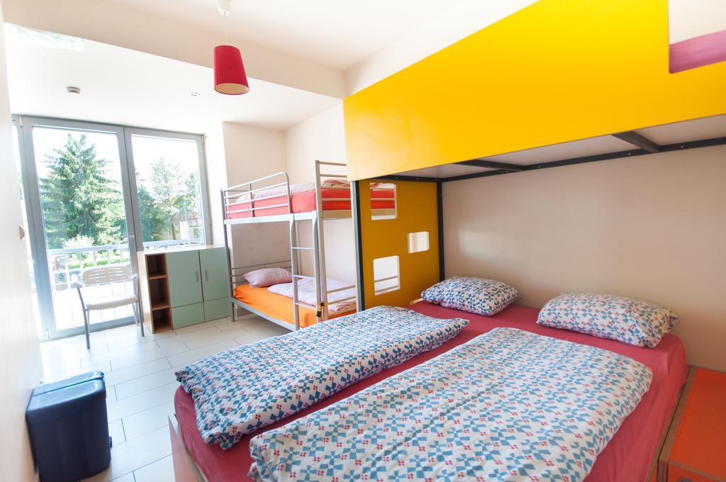 Hostel Simbol With Free Private Parking *
